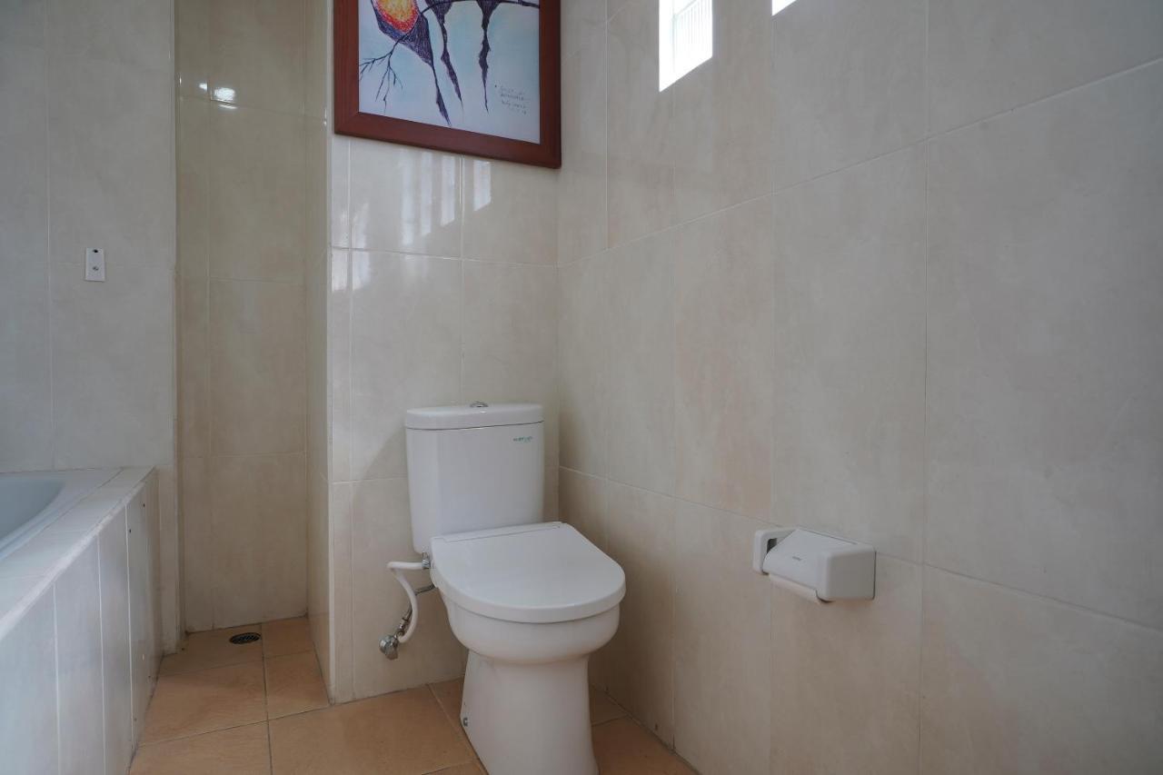 Oyo 2392 Nusa Dua Eling Inn Экстерьер фото